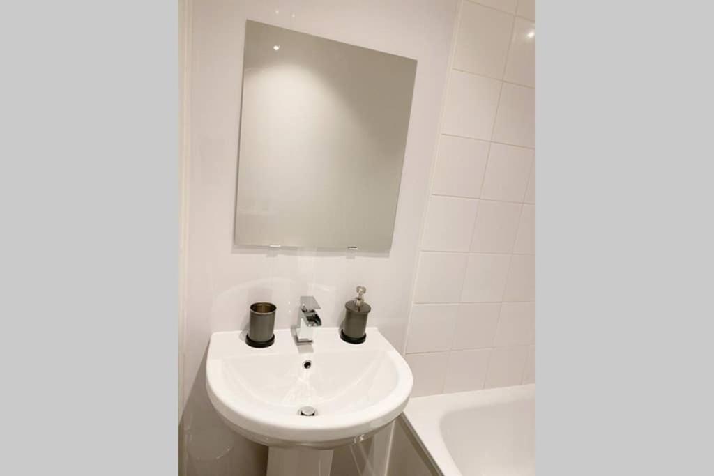 Apartamento Cozy Nights - Ibrox Street Glasgow Exterior foto